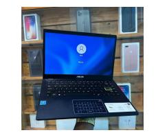 Laptop ASUS Intel Celeron. - 4