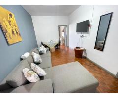 VENDE-SE APARTAMENTO T2  NO 5 ANDAR COM ELEVADOR NO BAIRRO CENTRAL - 1