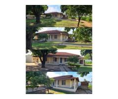 Vende-se linda Moradia tp3 com 80/50 na Matola 700 atrás da showprite.