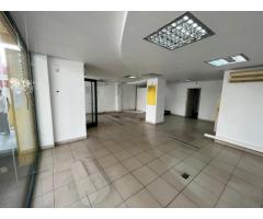 ARRENDA-SE loja sobre loja na Eduardo mondlane bairro Central