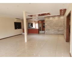 *Jackpot Vende-se linda casa tp4 com piscina na Matola Tsalala a 3 min das AV. Das indústrias - 5