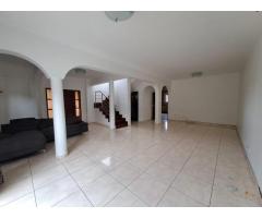 Arrenda-se Moradia Duplex T3 no condomínio Golden Sainds - 6