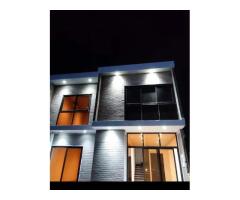 Vende-se Moradia duplex T3 dentro do condomínio na matola