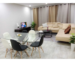 Arrenda-se um apartamento tipo 3 mobilado na polana no condomínio plaza