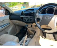 Vendo Toyota Hilux 4x4 - 3