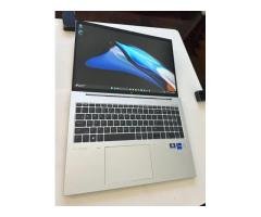 HP EliteBook 860 G10 16-inch Intel Core i7-1365U - 3