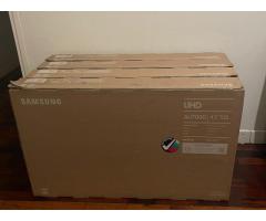 TV Samsung 43" Smart Crystal ( selada )
