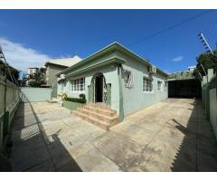 *Vende-se linda moradia tp3 na COOP na AV. Vladimir Lenine* .