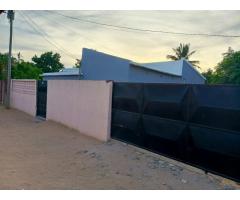 *Vende casa tipo 3 no bairro de Laulane - 3