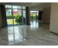 Arrenda-se luxuoso MORADIA T4 no condomínio Vila sol 2 - 2