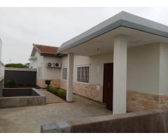 *VENDE-SE BELA MORADIA TP3 NO TCHUMENE 1 CONDOMÍNIO QUEENS VILLAGE* . - 3