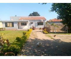 Arrenda se moradia TP3 em Campoane próximo a PADARIA LENINE.