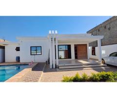 *VENDE-SE LINDA MORADIA TP3 COM PISCINA EM TSALALA  A 100M DA ESTRADA* . - 3