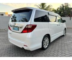 Vende-se Toyota Alphard 2009 recente - 2