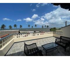 *VENDE-SE MORADIA T4 NUM CONDOMÍNIO Perto DO SOUTHERN SUN*  AV. Marginal - 1