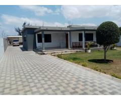 Vende-se linda casa tp3 na Matola - Tsalala paragem EDM 4min da estrada