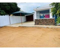 Vende-se linda casa Tp2 com tudo dentro na Mozal, próximo a Esquadra e terminal da Mozal.