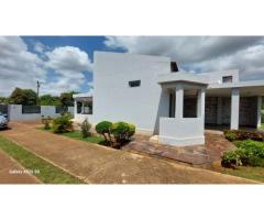 *Venda-se linda moradia tp3 na Matola - tchumene1 dentro da cancela