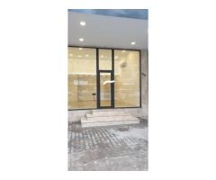 Arrenda-se belíssima Loja na Baixa 25 de setembro - 1