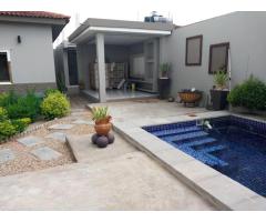 Arrenda-se moradia tipo3  no tchumene1 no Condomínio Queens Village. - 2