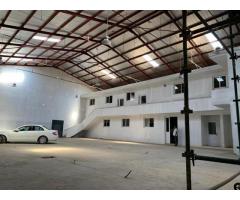 Vende-se Magnífico Armazém na Matola - 2