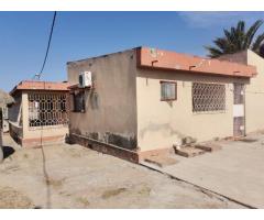 Vende-se casa tp4 com anexo na Machava sede a 3min da estrada.