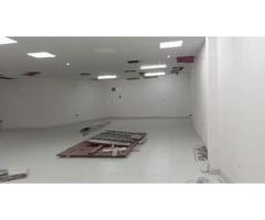 Arrenda-se belíssima Loja na Baixa 25 de setembro