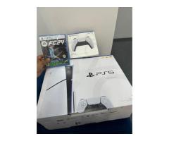 PlayStation 5 Slim 1TB com 2 Joysticks + 1 Jogo ( FC 24 )