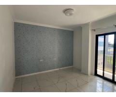 Arrenda-se luxuoso apartamento T3 no condomínio Rosas - 2