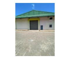 *Vende-Se ARMAZÉM de 1000m²  Com escritórios no Zimpeto.*