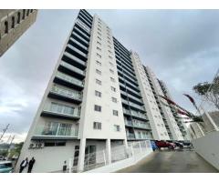 Vende-se luxuoso apartamento T3 no Golf Residence